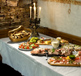 Das Selbstbedienungsbuffet im Weingut Anton Hammes in Alken
